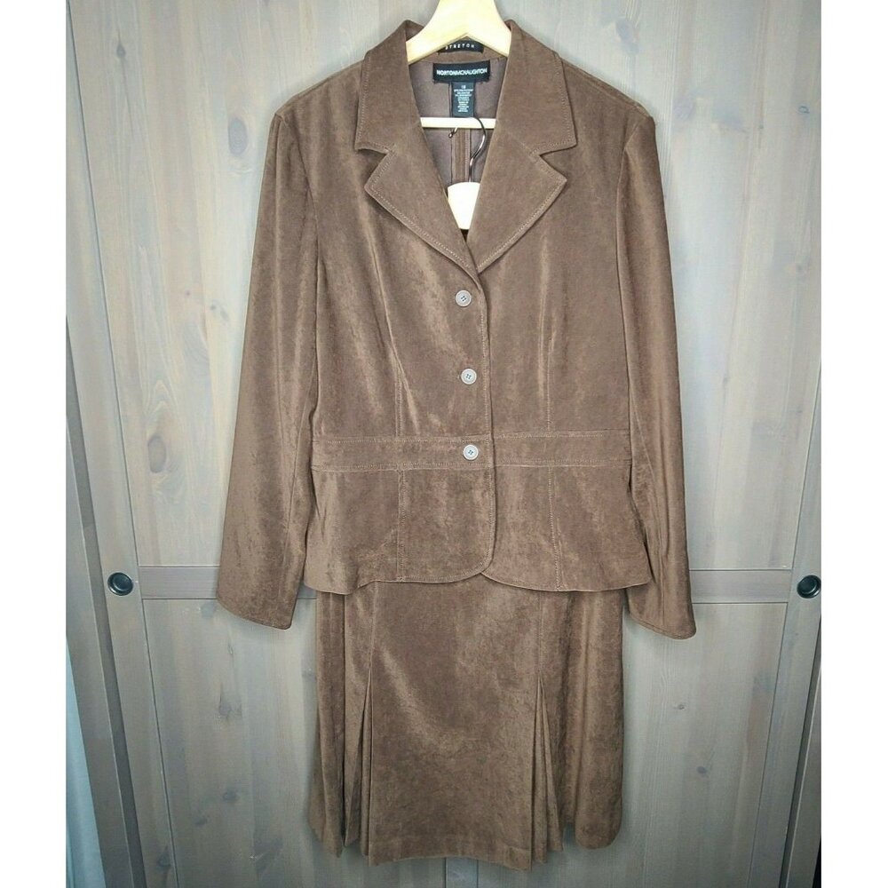 Norton McNaughton Skirt Suit Size 12 Womens Brown Long Sleeve Single Breasted